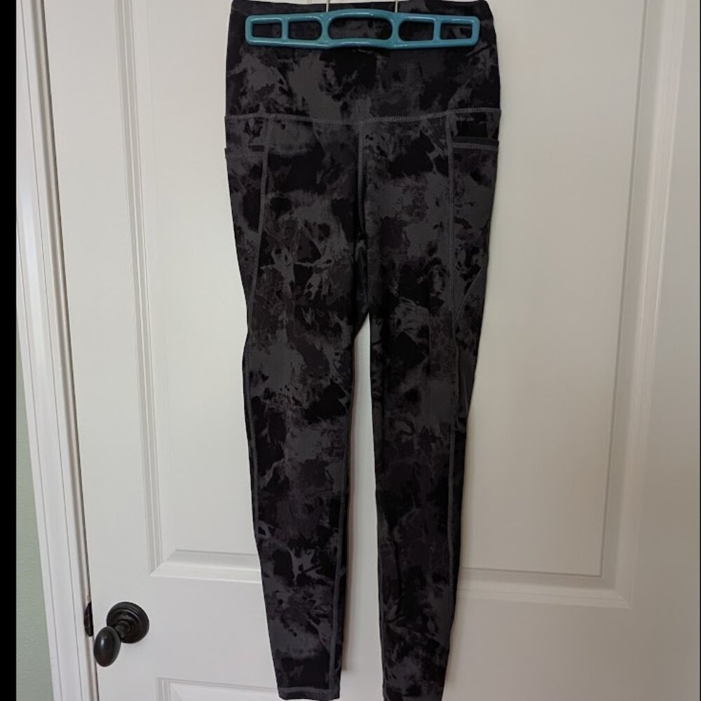Danskin Black & Gray Patterned High‑Waist Leggings - Size S